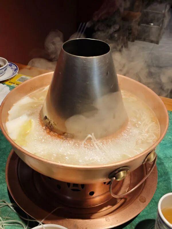 涮吗”？——“那是有钱人的吃法……”麻将胡了“羊肉不是一片儿、一片儿地(图2)